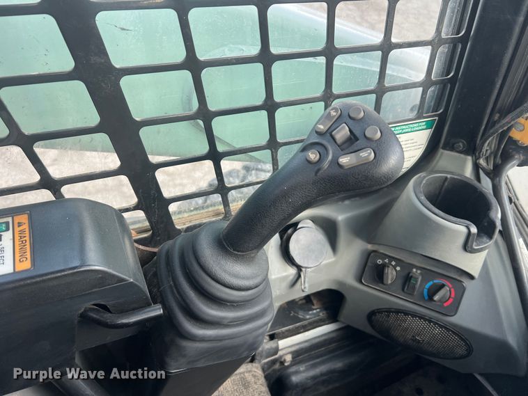 image for item JU9792 2012 Bobcat A770  skid steer loader