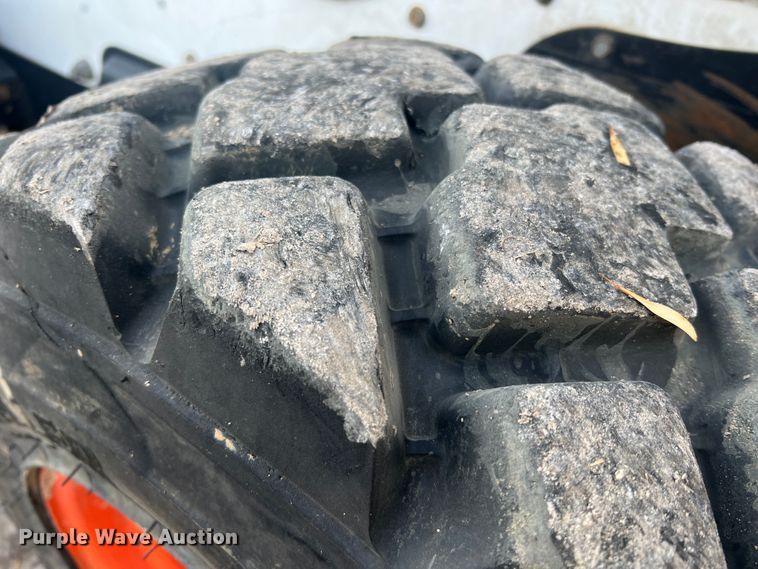 image for item JU9792 2012 Bobcat A770  skid steer loader