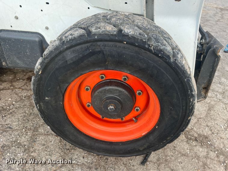 image for item JU9792 2012 Bobcat A770  skid steer loader