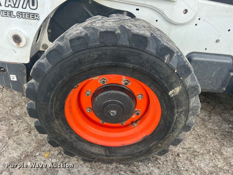 image for item JU9792 2012 Bobcat A770  skid steer loader