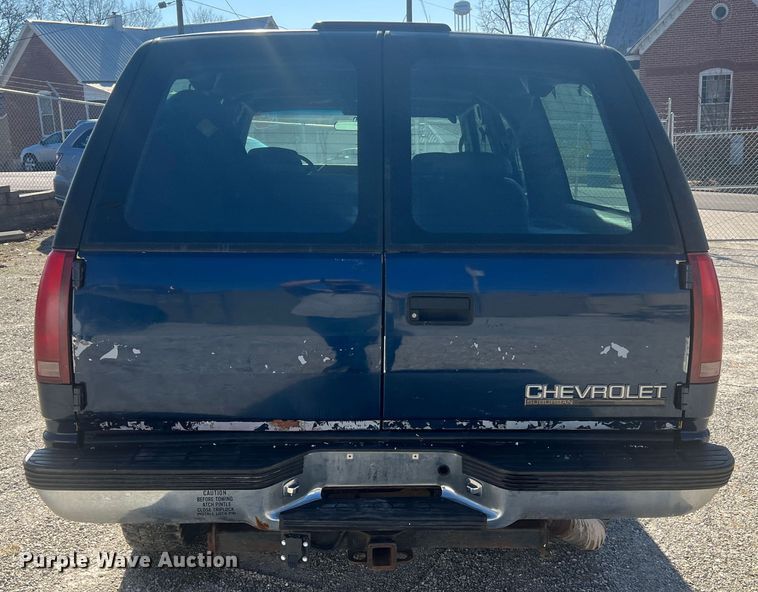 image for item JU9793 1999 Chevrolet Suburban K2500  SUV