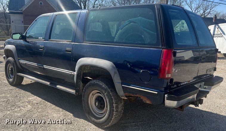 image for item JU9793 1999 Chevrolet Suburban K2500  SUV
