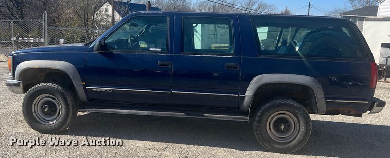 image for item JU9793 1999 Chevrolet Suburban K2500  SUV