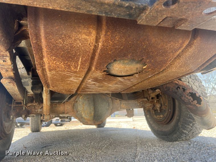 image for item JU9793 1999 Chevrolet Suburban K2500  SUV