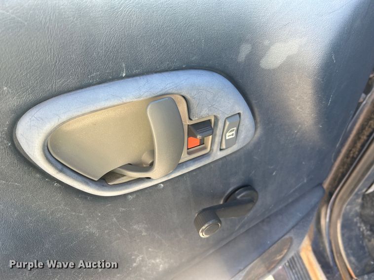 image for item JU9793 1999 Chevrolet Suburban K2500  SUV