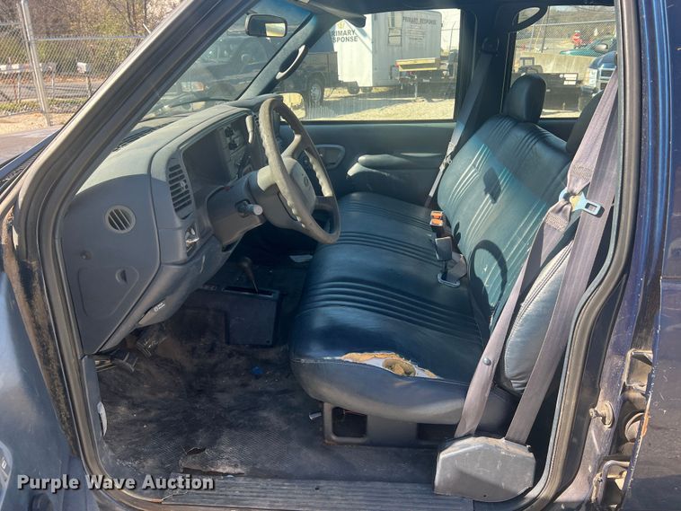 image for item JU9793 1999 Chevrolet Suburban K2500  SUV