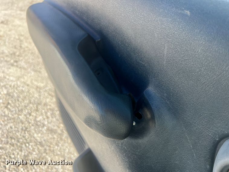 image for item JU9793 1999 Chevrolet Suburban K2500  SUV