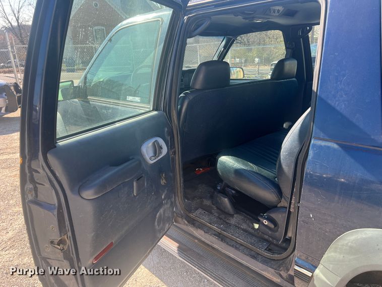 image for item JU9793 1999 Chevrolet Suburban K2500  SUV