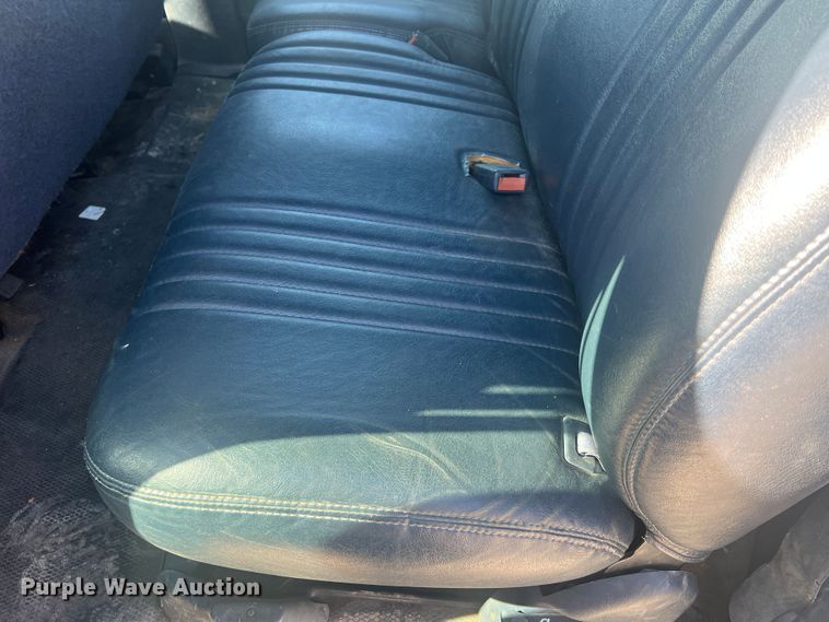 image for item JU9793 1999 Chevrolet Suburban K2500  SUV