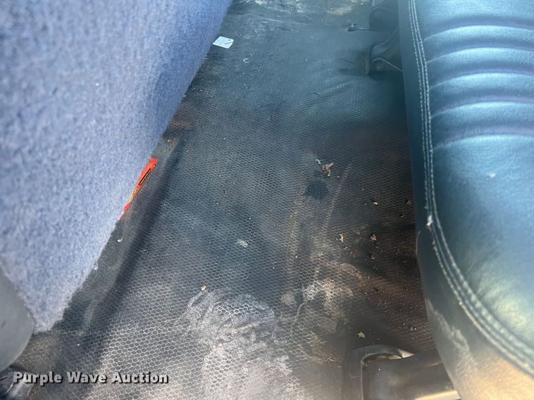 image for item JU9793 1999 Chevrolet Suburban K2500  SUV