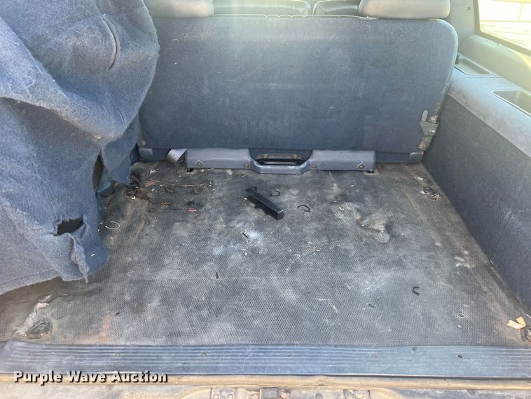 image for item JU9793 1999 Chevrolet Suburban K2500  SUV