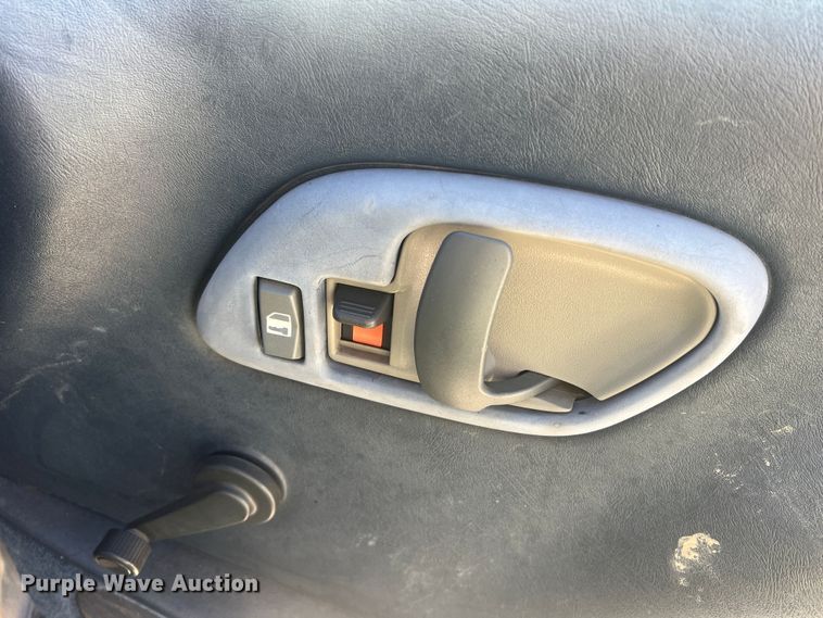 image for item JU9793 1999 Chevrolet Suburban K2500  SUV