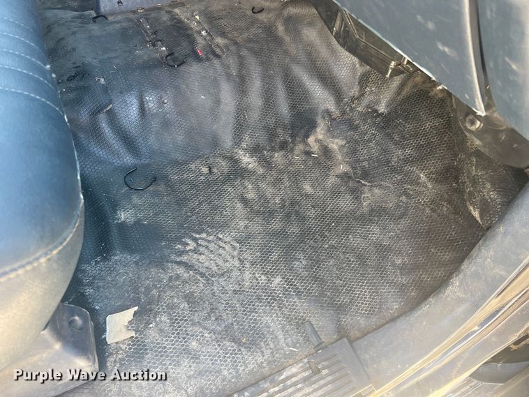 image for item JU9793 1999 Chevrolet Suburban K2500  SUV