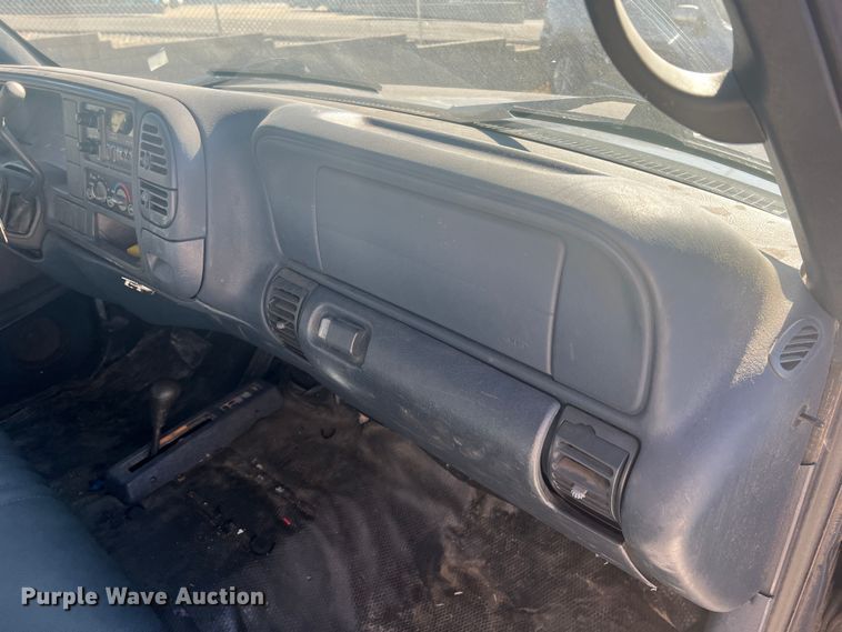 image for item JU9793 1999 Chevrolet Suburban K2500  SUV