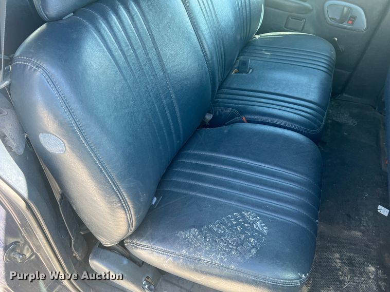 image for item JU9793 1999 Chevrolet Suburban K2500  SUV