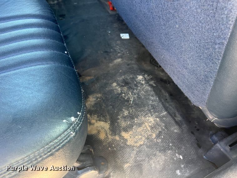 image for item JU9793 1999 Chevrolet Suburban K2500  SUV