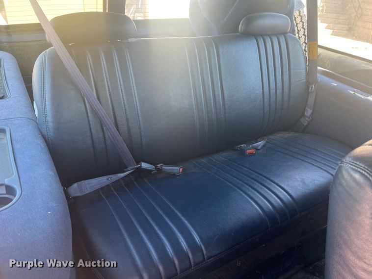 image for item JU9793 1999 Chevrolet Suburban K2500  SUV