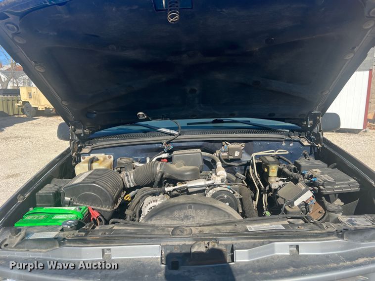 image for item JU9793 1999 Chevrolet Suburban K2500  SUV