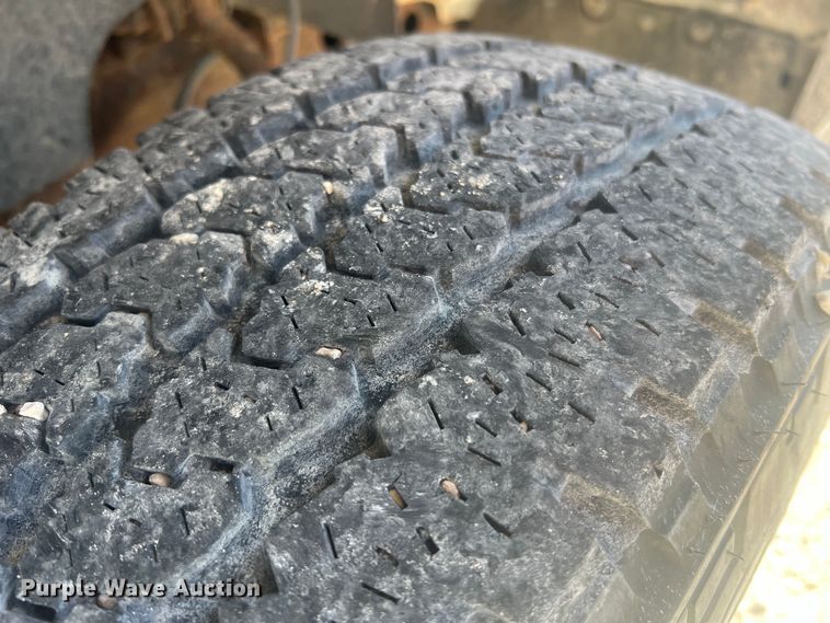 image for item JU9793 1999 Chevrolet Suburban K2500  SUV