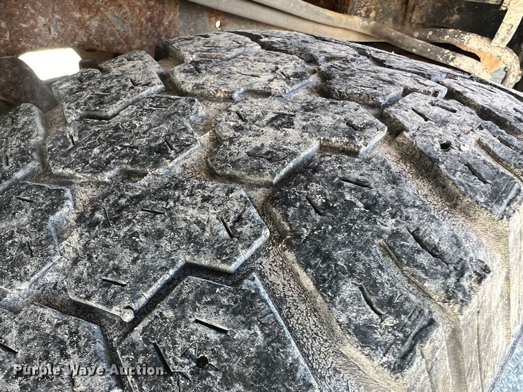 image for item JU9793 1999 Chevrolet Suburban K2500  SUV