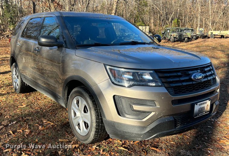 image for item JU9796 2017 Ford Explorer Police Interceptor  SUV