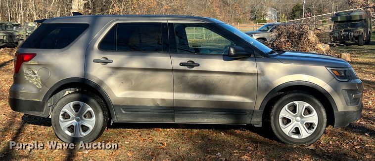 image for item JU9796 2017 Ford Explorer Police Interceptor  SUV