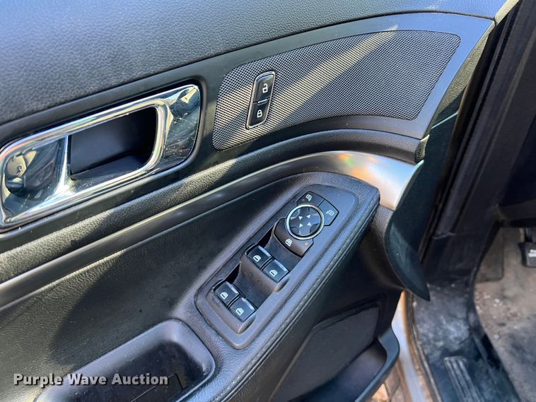 image for item JU9796 2017 Ford Explorer Police Interceptor  SUV