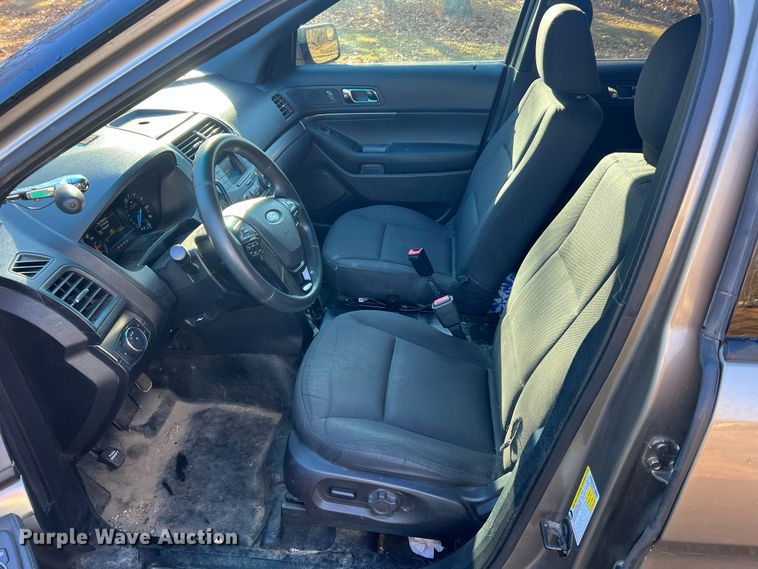 image for item JU9796 2017 Ford Explorer Police Interceptor  SUV