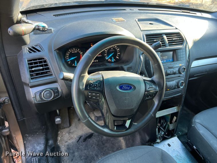 image for item JU9796 2017 Ford Explorer Police Interceptor  SUV