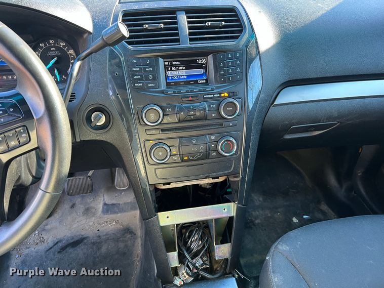 image for item JU9796 2017 Ford Explorer Police Interceptor  SUV