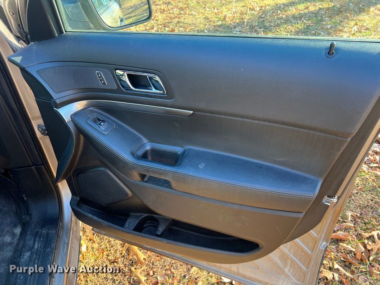 image for item JU9796 2017 Ford Explorer Police Interceptor  SUV