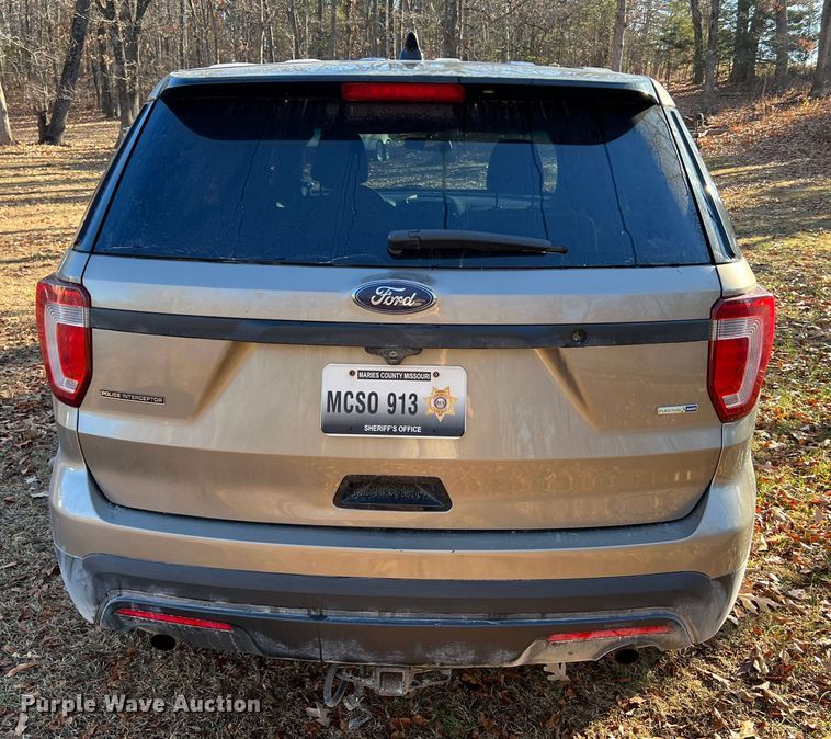 image for item JU9797 2017 Ford Explorer Police Interceptor  SUV