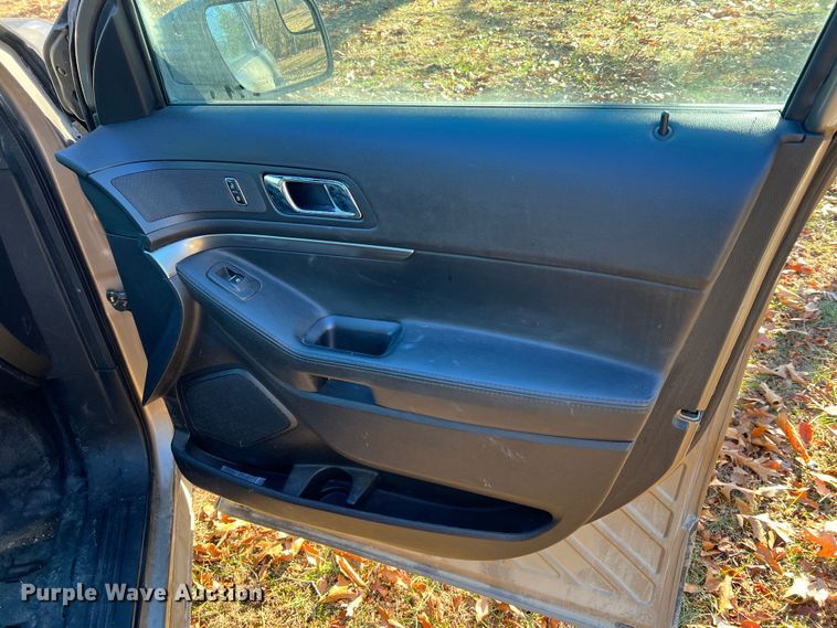 image for item JU9797 2017 Ford Explorer Police Interceptor  SUV