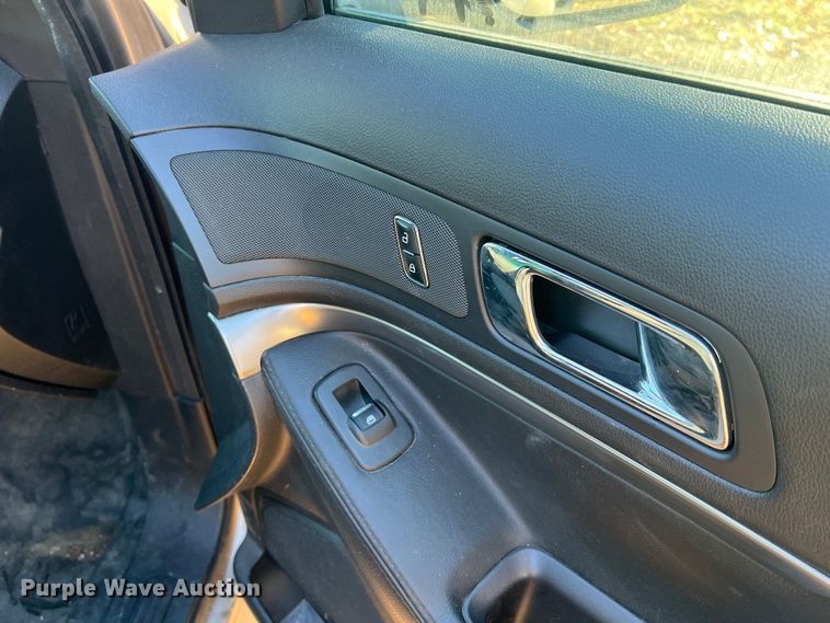 image for item JU9797 2017 Ford Explorer Police Interceptor  SUV