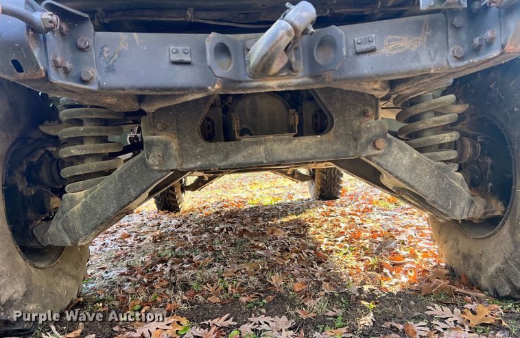 image for item JU9798 Am General M998 HMMWV  SUV