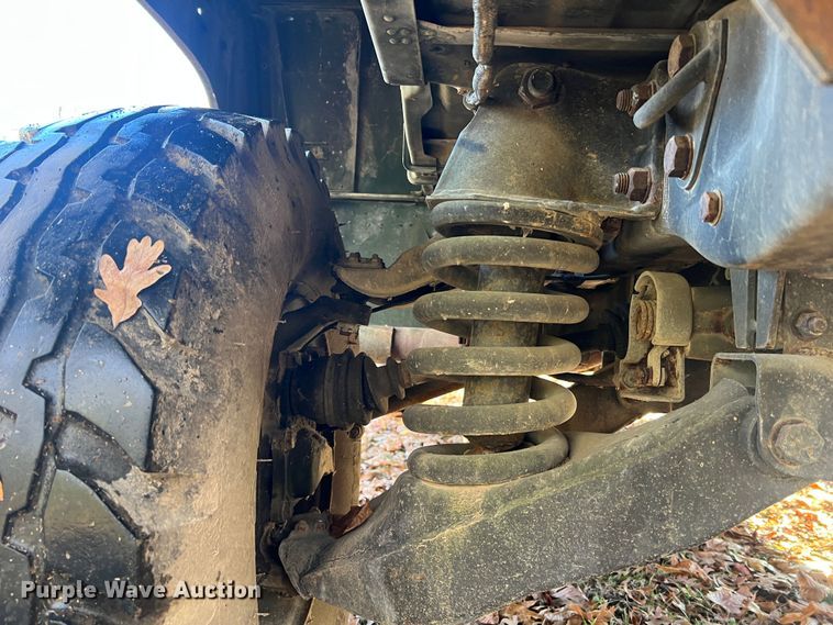 image for item JU9798 Am General M998 HMMWV  SUV