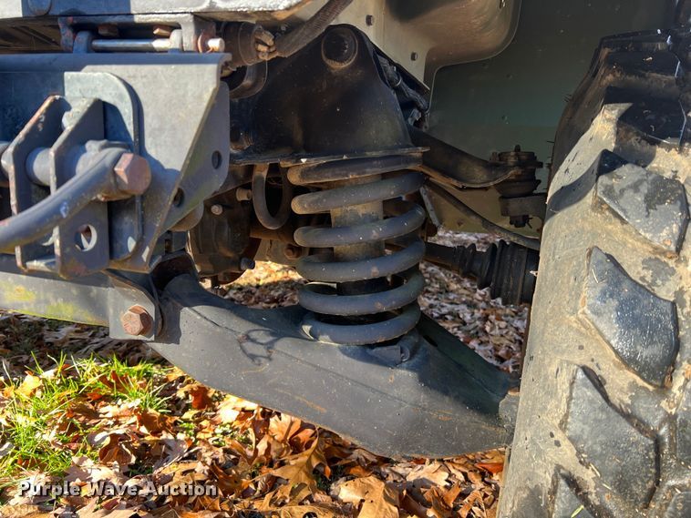 image for item JU9798 Am General M998 HMMWV  SUV