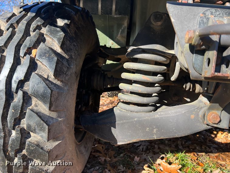 image for item JU9798 Am General M998 HMMWV  SUV