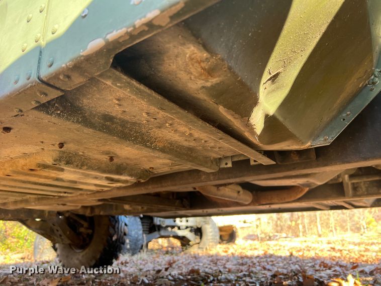 image for item JU9798 Am General M998 HMMWV  SUV