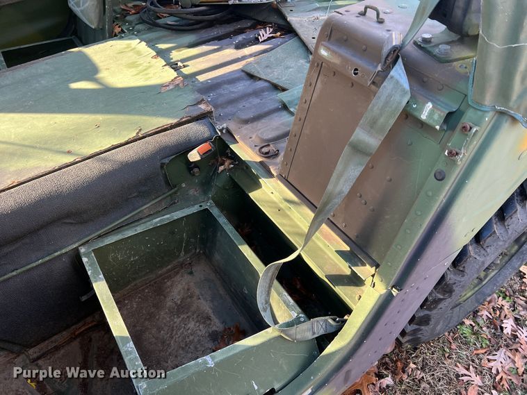 image for item JU9798 Am General M998 HMMWV  SUV