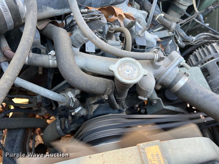 image for item JU9798 Am General M998 HMMWV  SUV