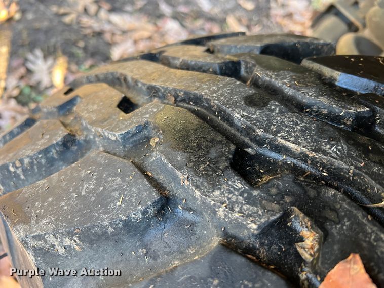 image for item JU9798 Am General M998 HMMWV  SUV