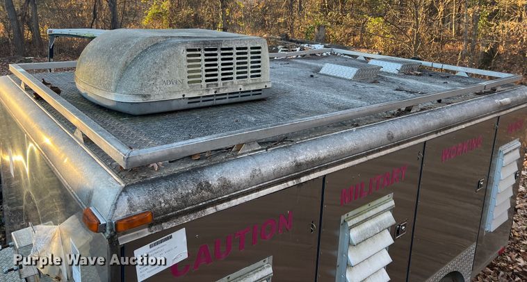 image for item JU9799 2014 Jackson Creek SST4  K-9 trailer