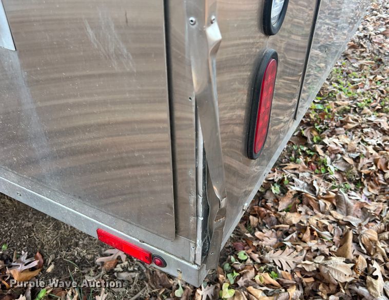 image for item JU9799 2014 Jackson Creek SST4  K-9 trailer