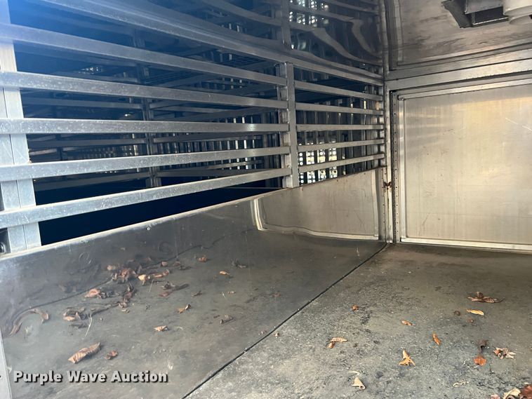 image for item JU9799 2014 Jackson Creek SST4  K-9 trailer