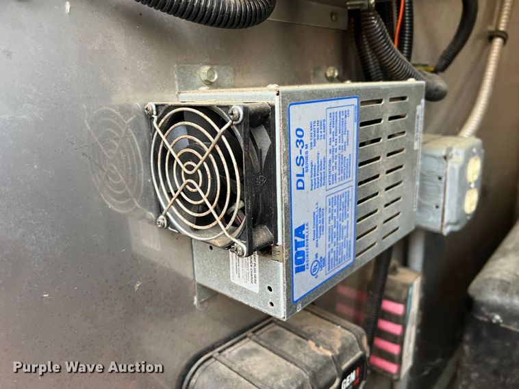 image for item JU9799 2014 Jackson Creek SST4  K-9 trailer