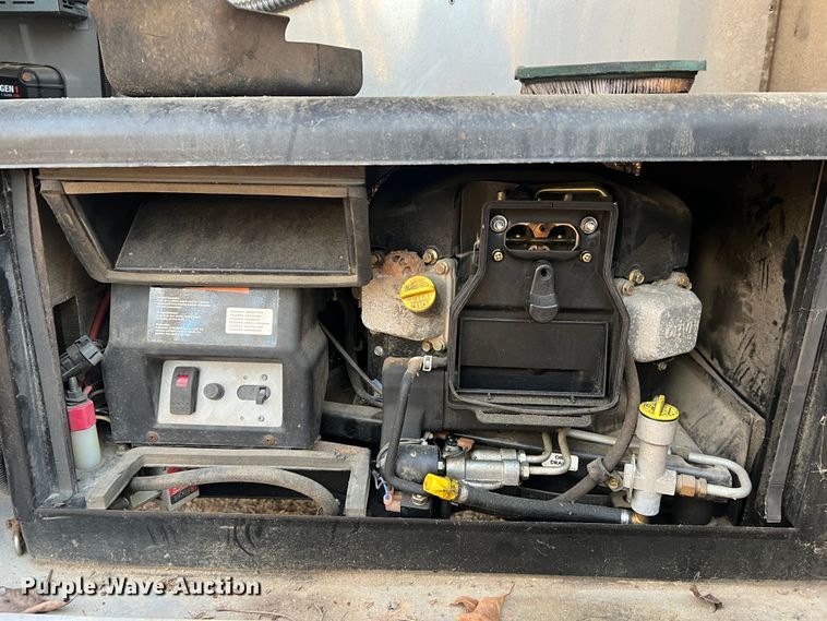 image for item JU9799 2014 Jackson Creek SST4  K-9 trailer