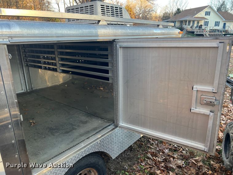 image for item JU9799 2014 Jackson Creek SST4  K-9 trailer