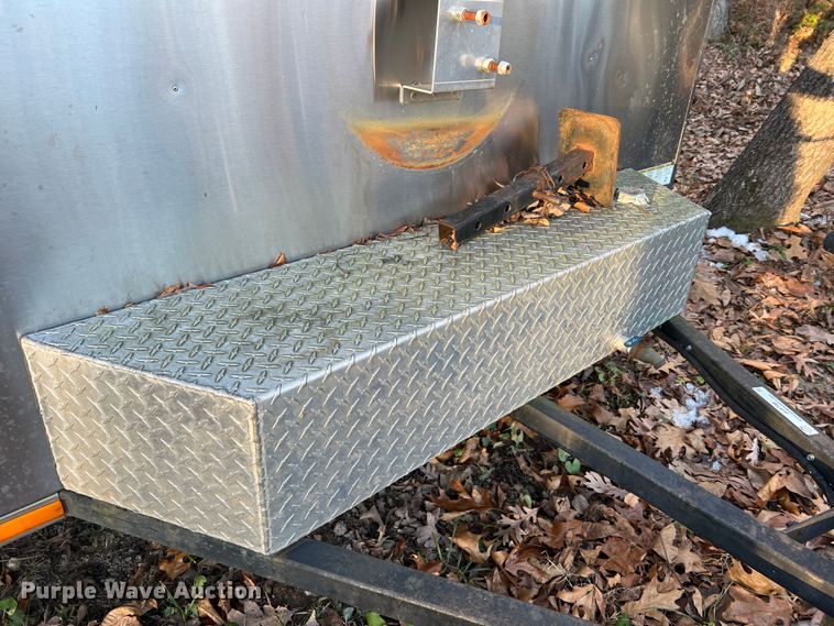 image for item JU9799 2014 Jackson Creek SST4  K-9 trailer