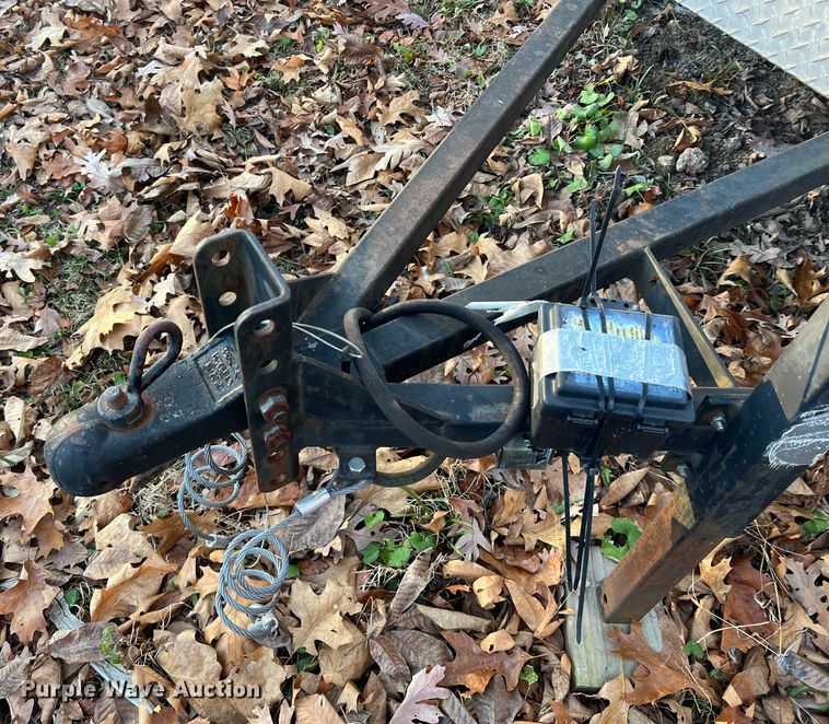 image for item JU9799 2014 Jackson Creek SST4  K-9 trailer